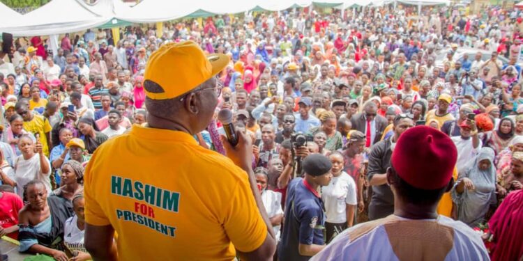 Gbenga Hashim Promises N525-to-dollar Exchange Rate, Draws Massive Crowd In Abuja